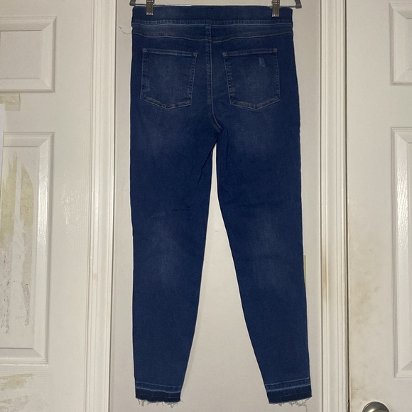 Spanx Distressed Skinny Jeans Size Large - Picture 12 of 17
